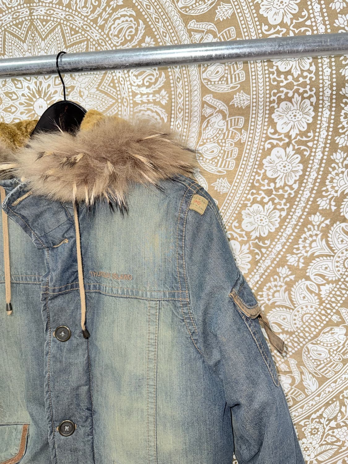 썰스데이아일랜드 오리털 데님 하프패딩  상품이미지4