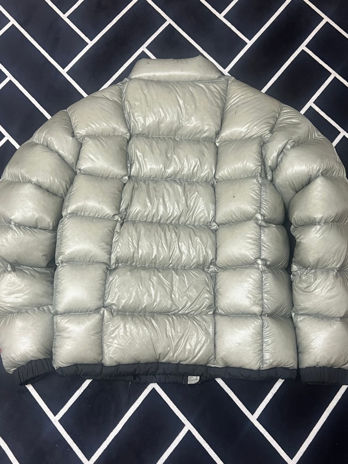 YESEYESEE 예쓰아이씨 구스다운패딩 카키 상품이미지2