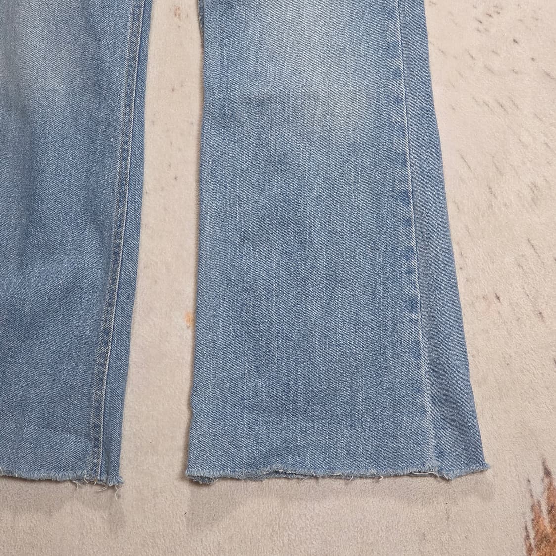 투버튼 풀밴딩 하이웨스트 연청 부츠컷 데님 팬츠 상품이미지3