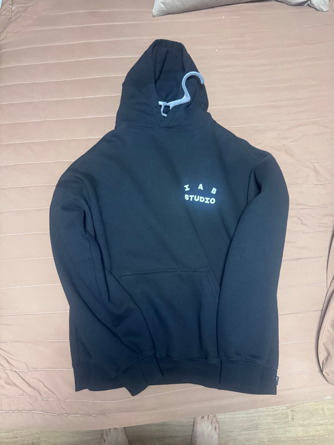 IAB 스튜디오 후드티 상품이미지3