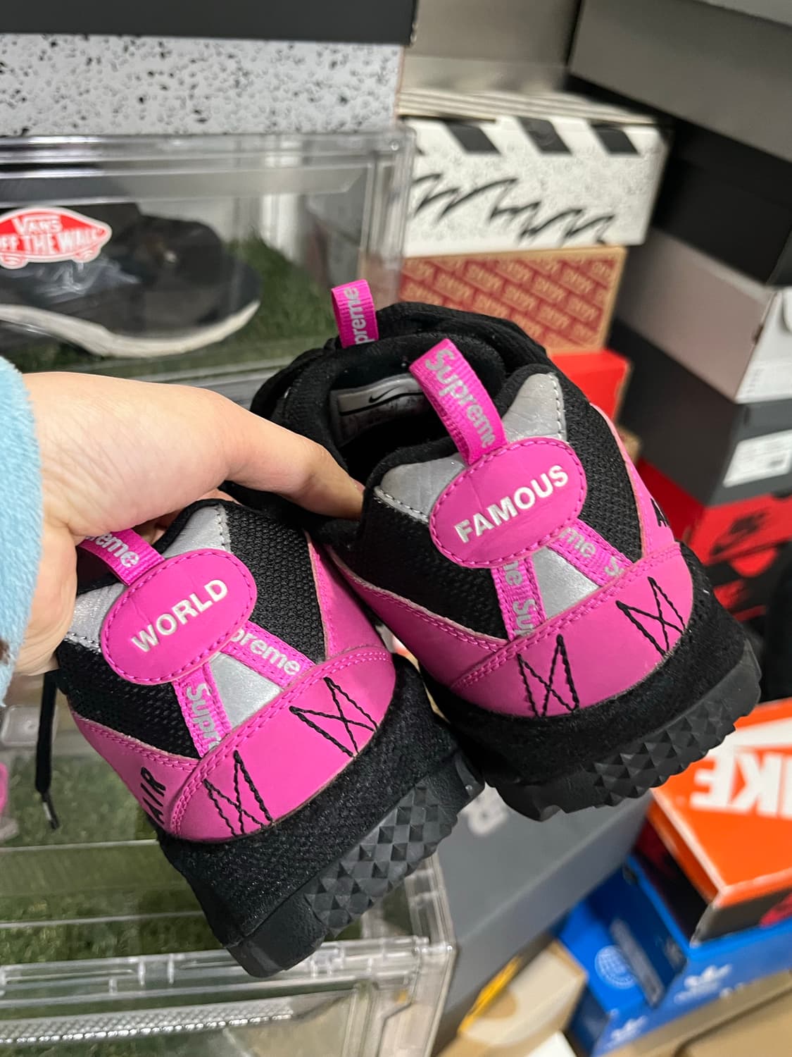 나이키 슈프림 에어휴마라 265 상품이미지4