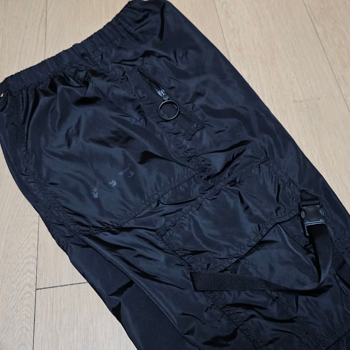 오프화이트 애로우 나일론 파라슈트 카고팬츠 30 상품이미지6