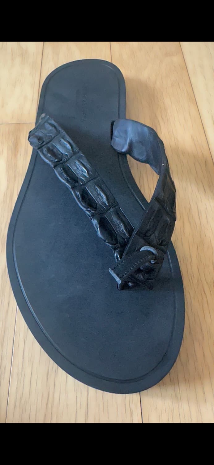 보테가 베네타 Bottega Veneta 악어가죽 쪼리 상품이미지5