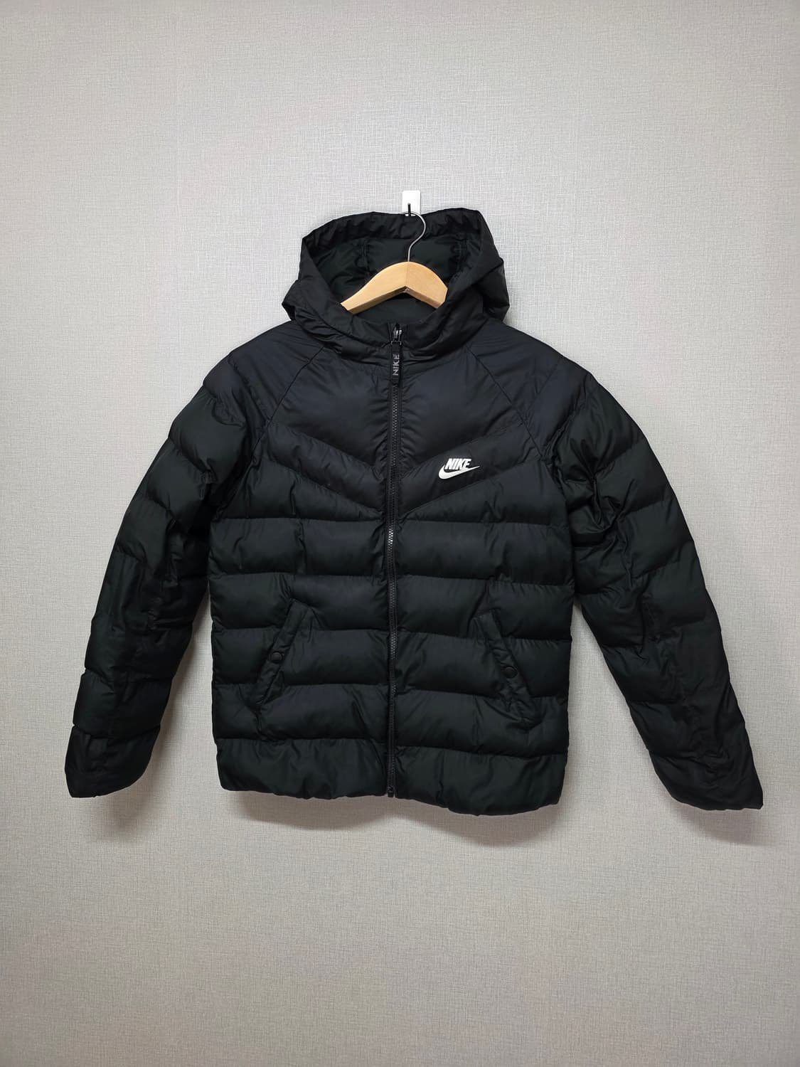 나이키 후드   경량 패딩 블랙  사이즈 80 여자용 상품이미지1