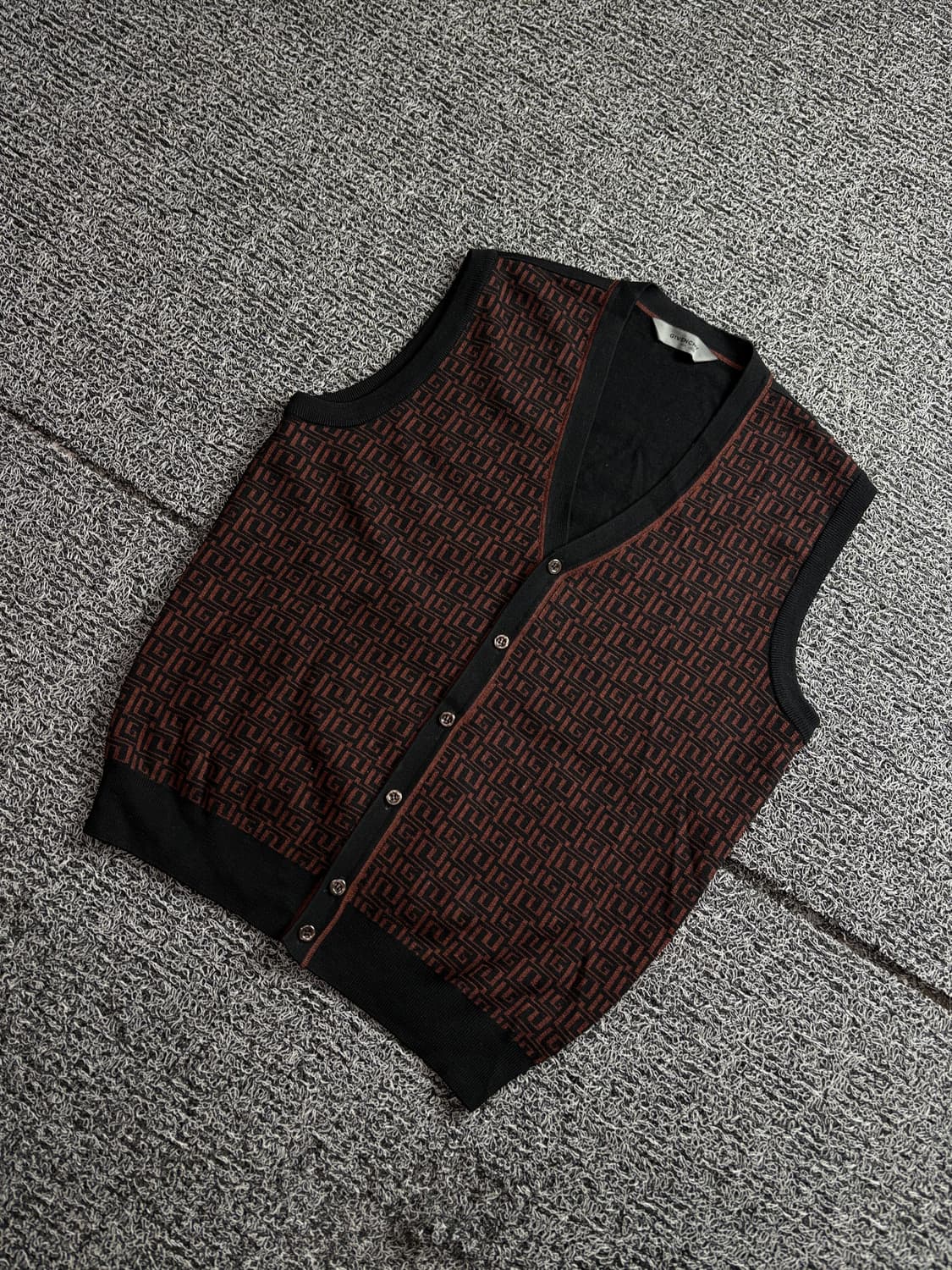 90s 지방시 아카이브 멀티 패턴 니트 베스트 2606 상품이미지1