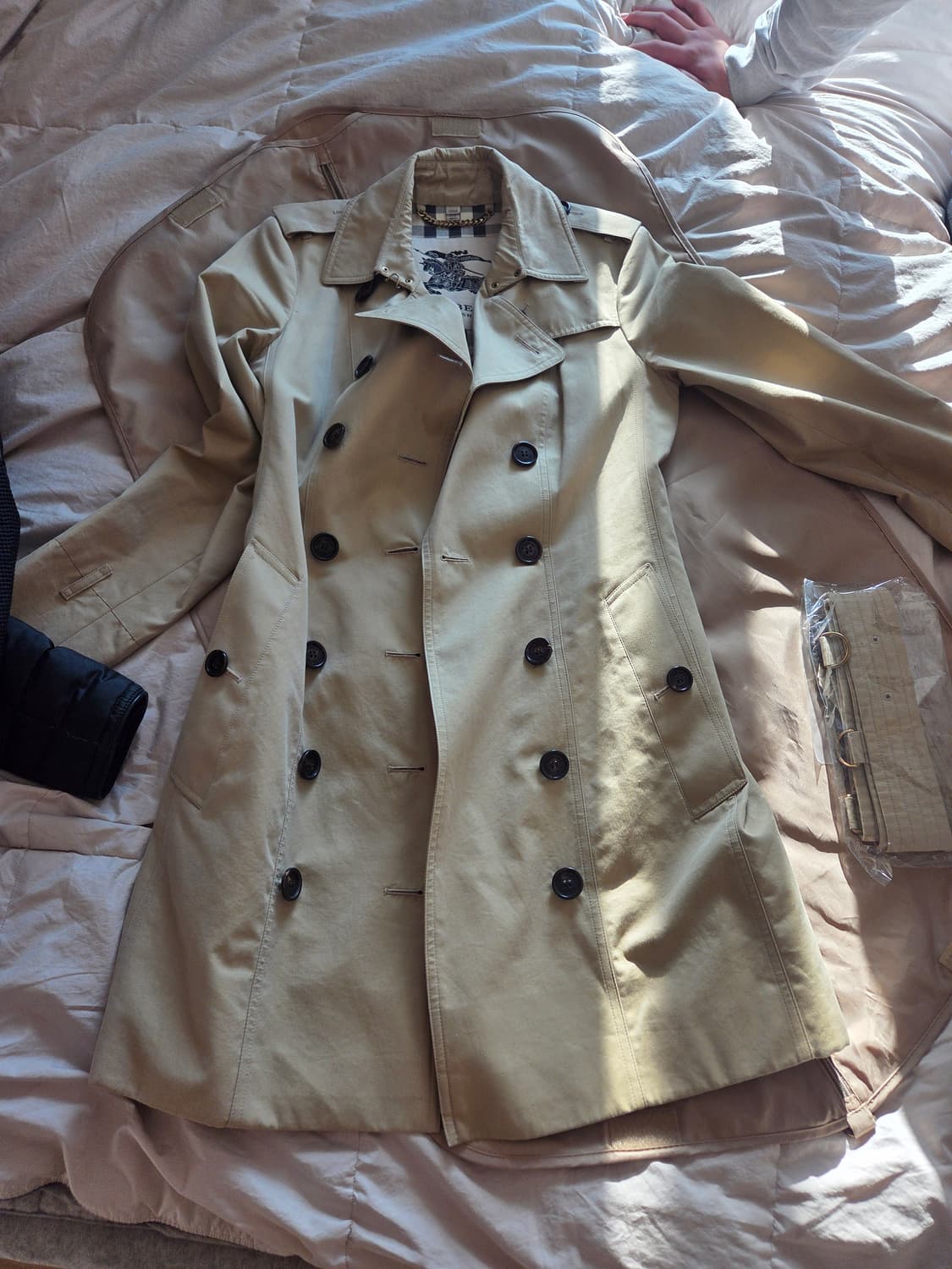 버버리 샌드링엄 트렌치 코트 상품이미지2