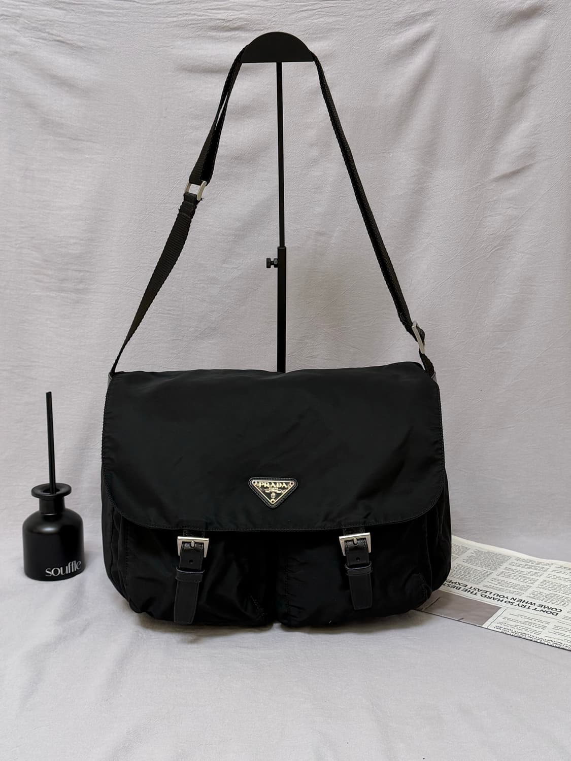(컨디션굿)프라다 투버클 포코노 나일론 메신저백 크로스백 상품이미지10