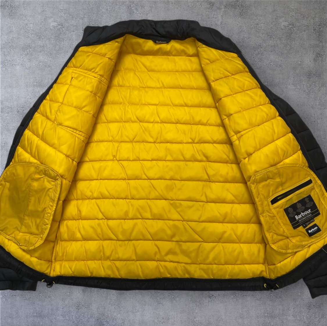 바버 인터내셔널 Barbour 블랙 퀼팅 파이버다운 경량패딩 L 상품이미지3