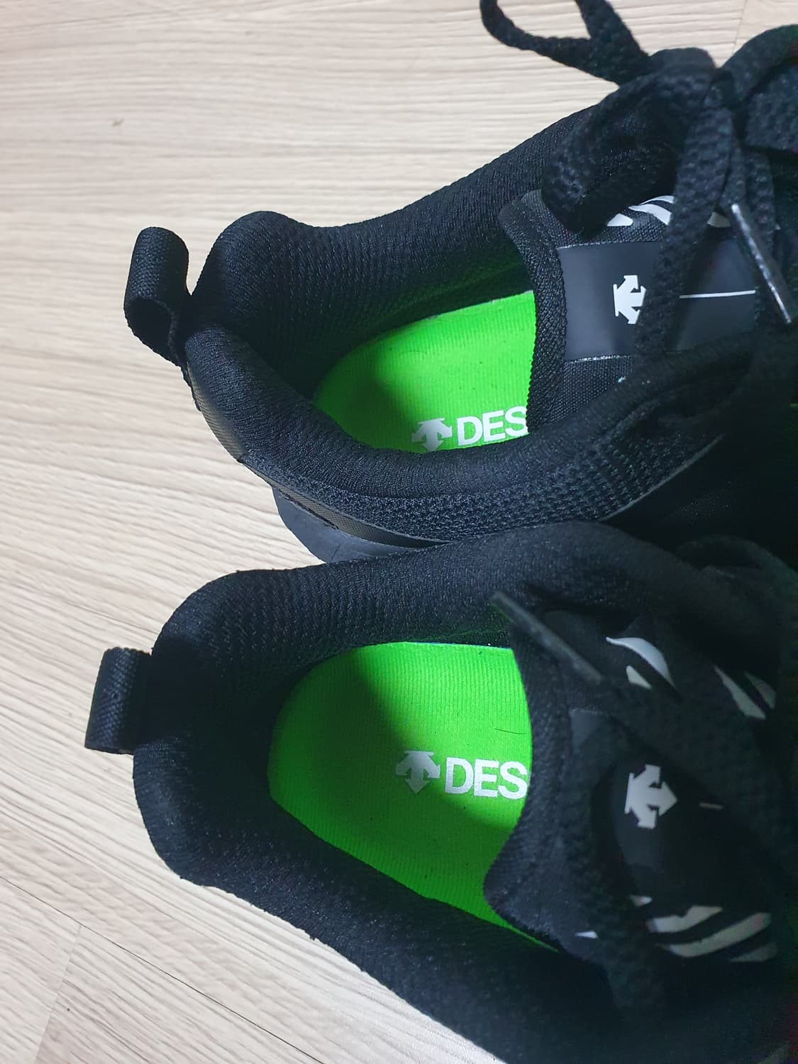 데상트 어반 블레이즈 운동화 240 상품이미지7