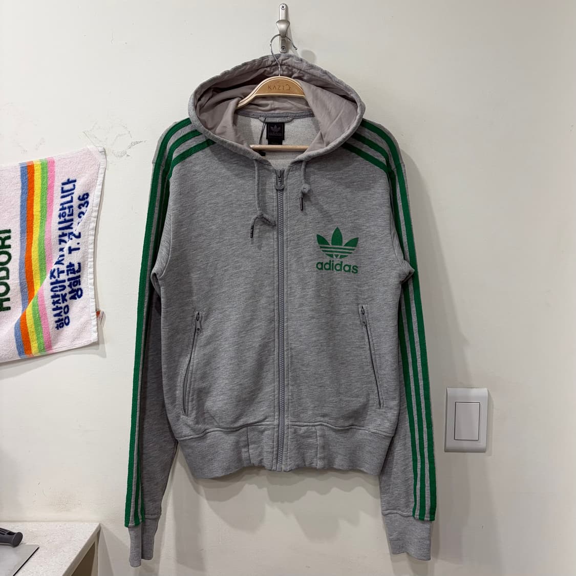 312. 아디다스 플락후드 회초 그레이 초록 져지 상품이미지1