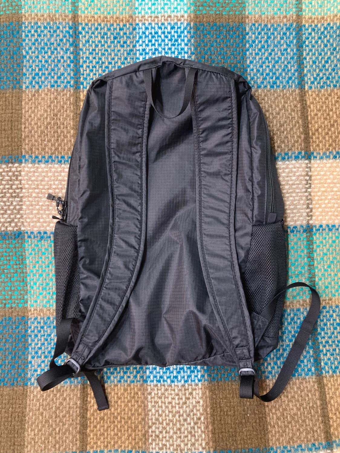 mont bell 몽벨 포켓터블 백팩 15L 상품이미지2