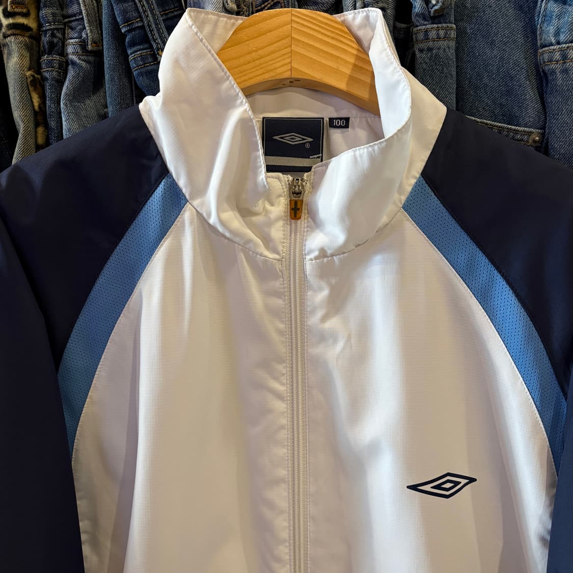 엄브로 배색 바람막이 상품이미지2