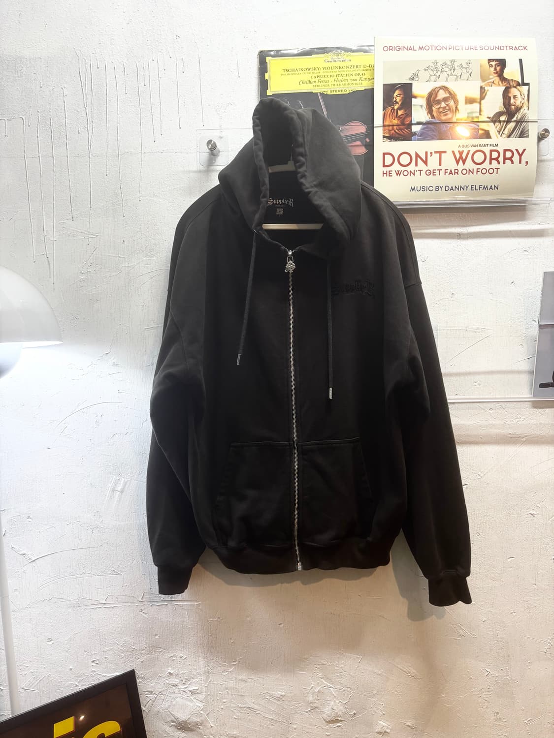 서플라이어(Supplier) 블랙 자수 후드집업 상품이미지4