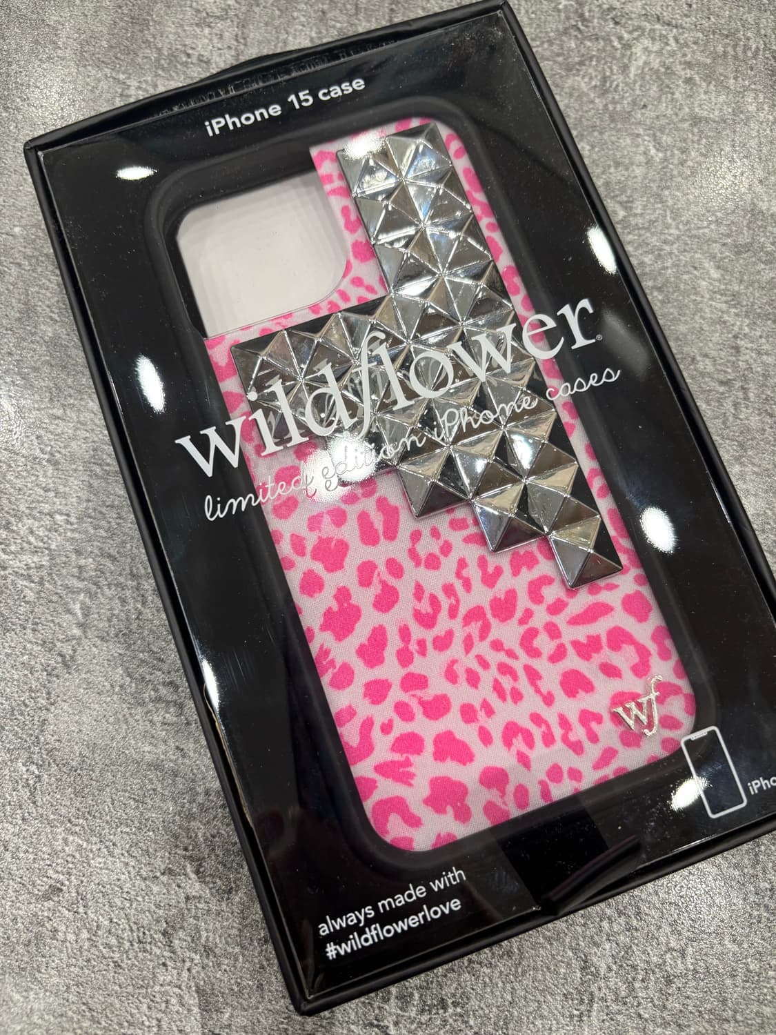 (새상품)와일드플라워 아이폰 케이스 아이폰15 wildflower 상품이미지1