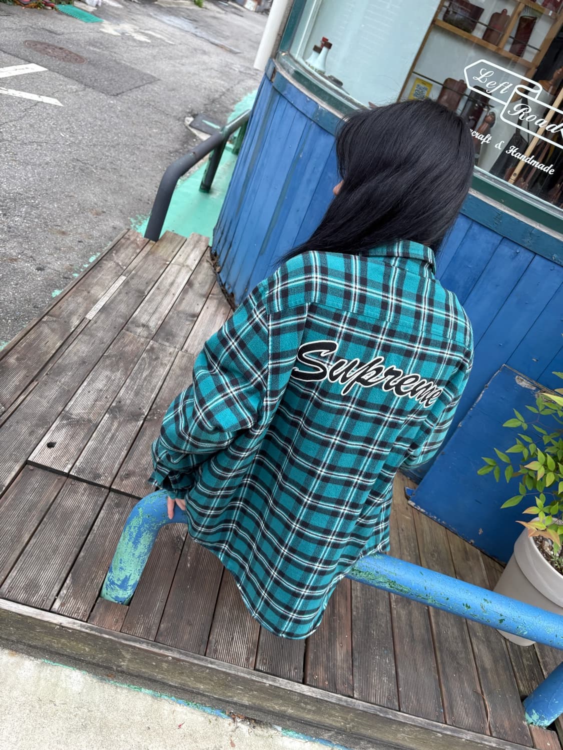 슈프림 백로고 디테일 셔츠 자켓 상품이미지3