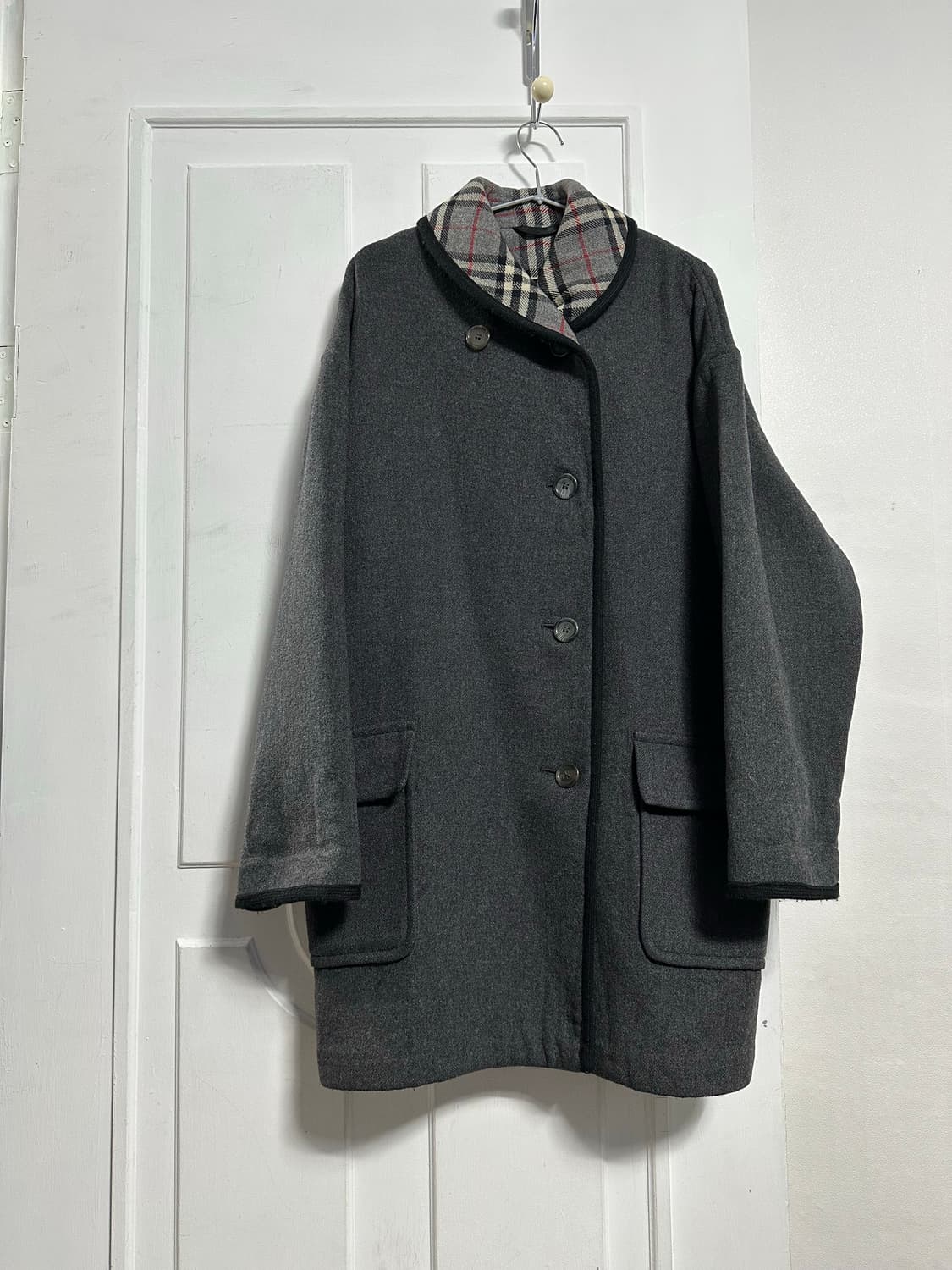 버버리 숄카라 코트 상품이미지1
