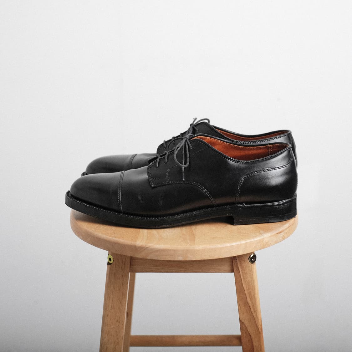 알든 971 8.5E(265-270) 블랙 카프 스트레이트팁 더비 상품이미지5