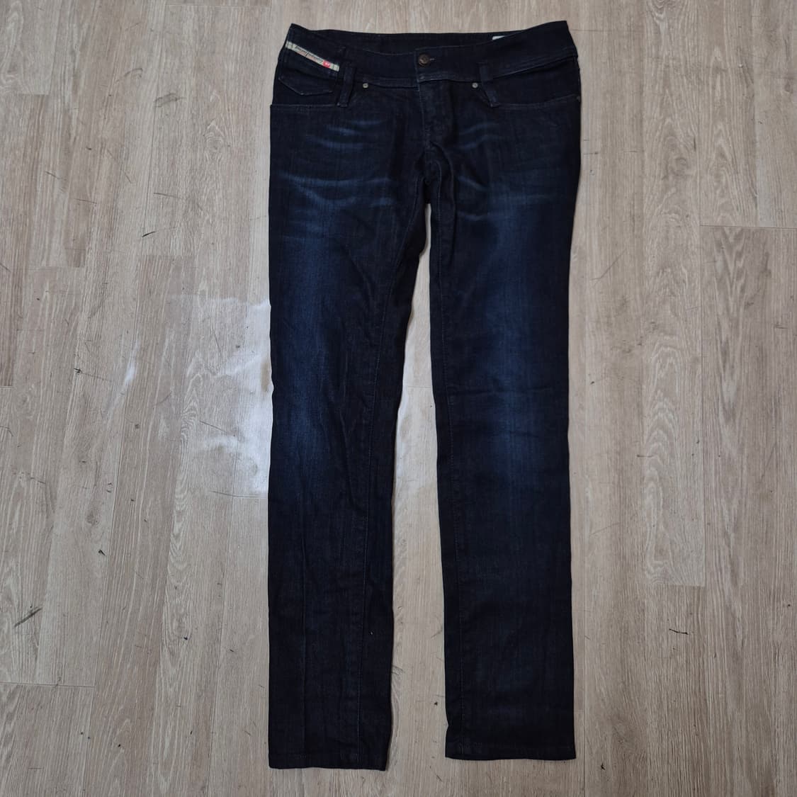 디젤 여성 다크 블루 워싱 데님 팬츠 상품이미지1