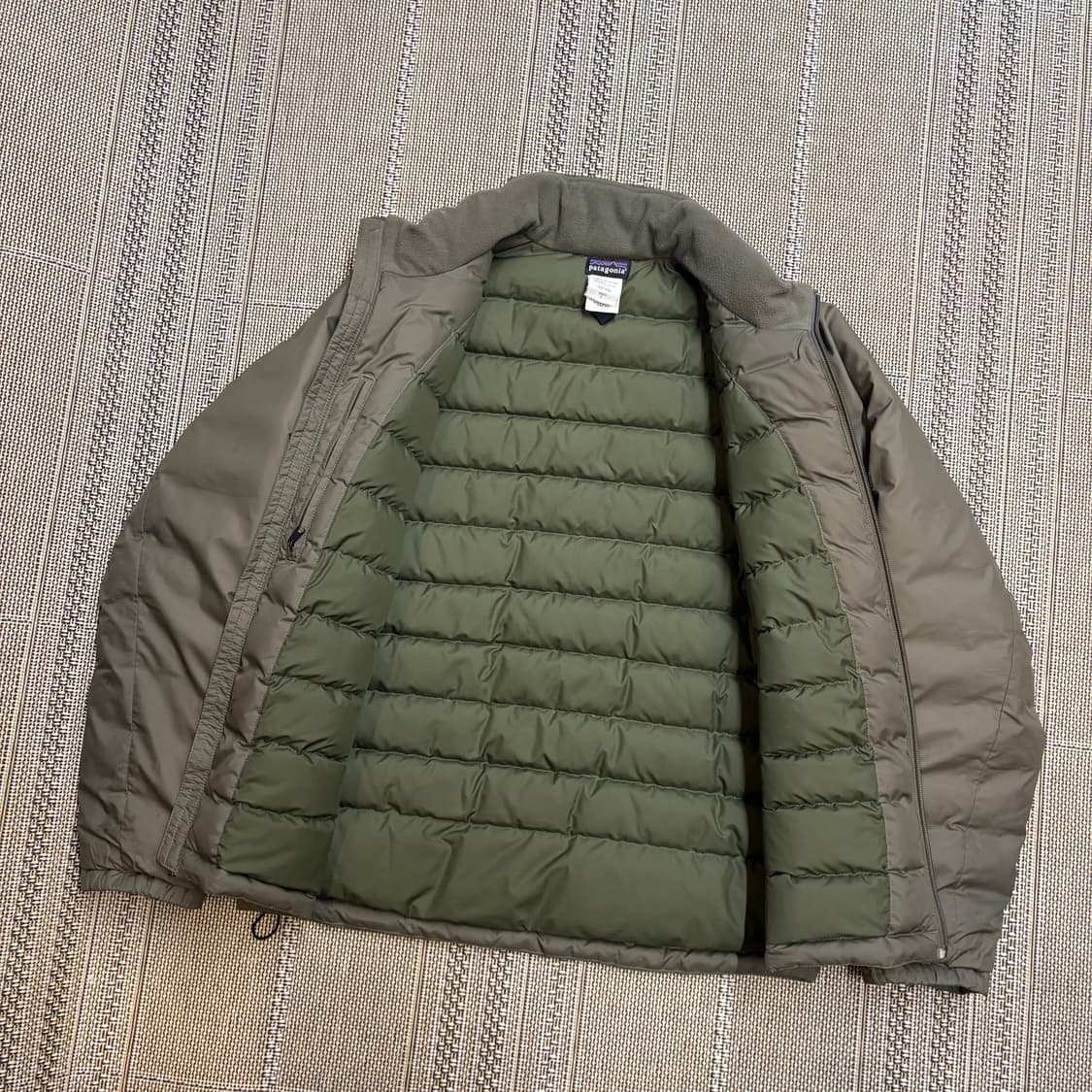 파타고니아 맨즈 스텔스 다우너 자켓 상품이미지8