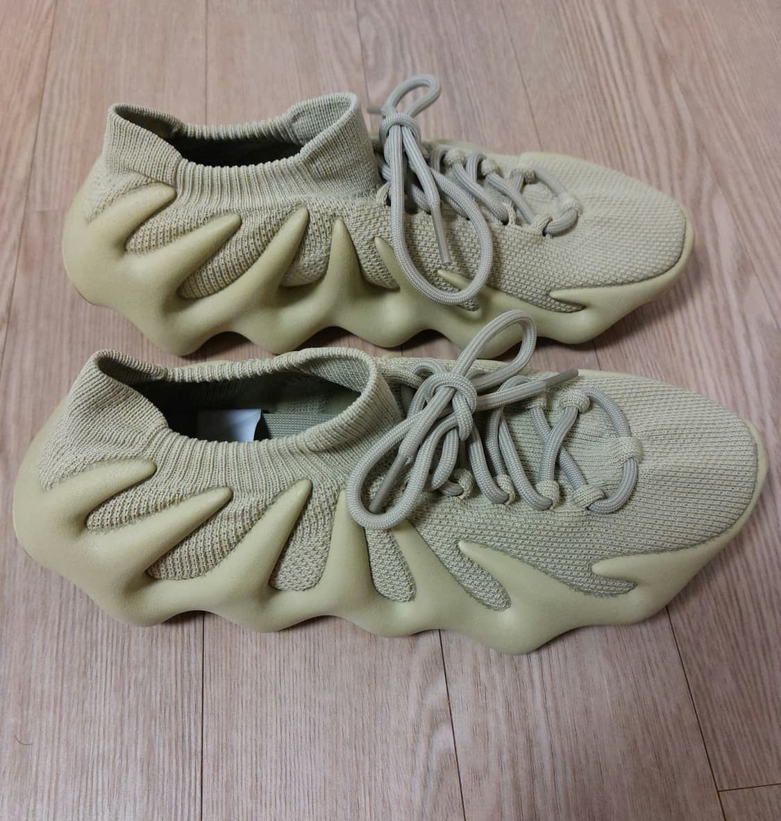 아디다스 이지 450 레진 상품이미지4