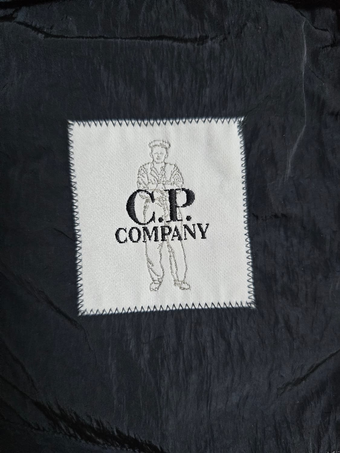 CP컴퍼니 에코 크롬 R 패딩 상품이미지5