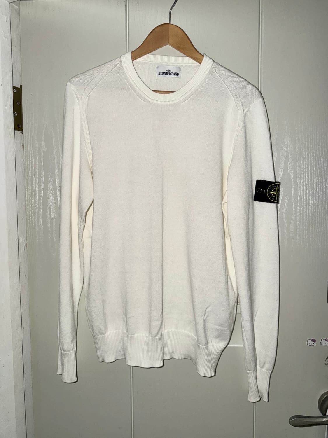스톤아일랜드 와펜니트 아이보리 크루넥긴팔스웨트셔츠화이트라운드롱슬리브맨투맨 상품이미지1