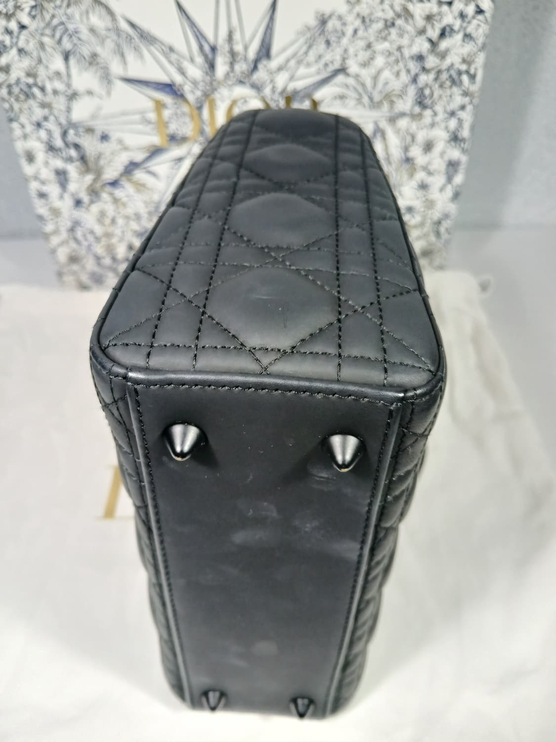 디올 레이디백 매트블랙 스몰 M0538SLOI 상품이미지8