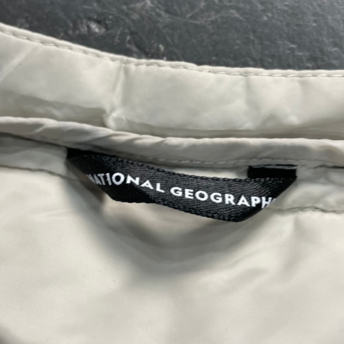 100 내셔널지오그래픽 패딩조끼 상품이미지3