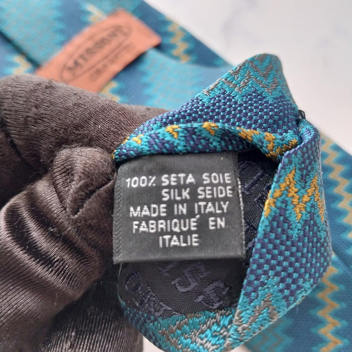 미쏘니 실크 청녹색 지그재그 패턴 넥타이 9.4cm A+등급 K1830
 상품이미지10