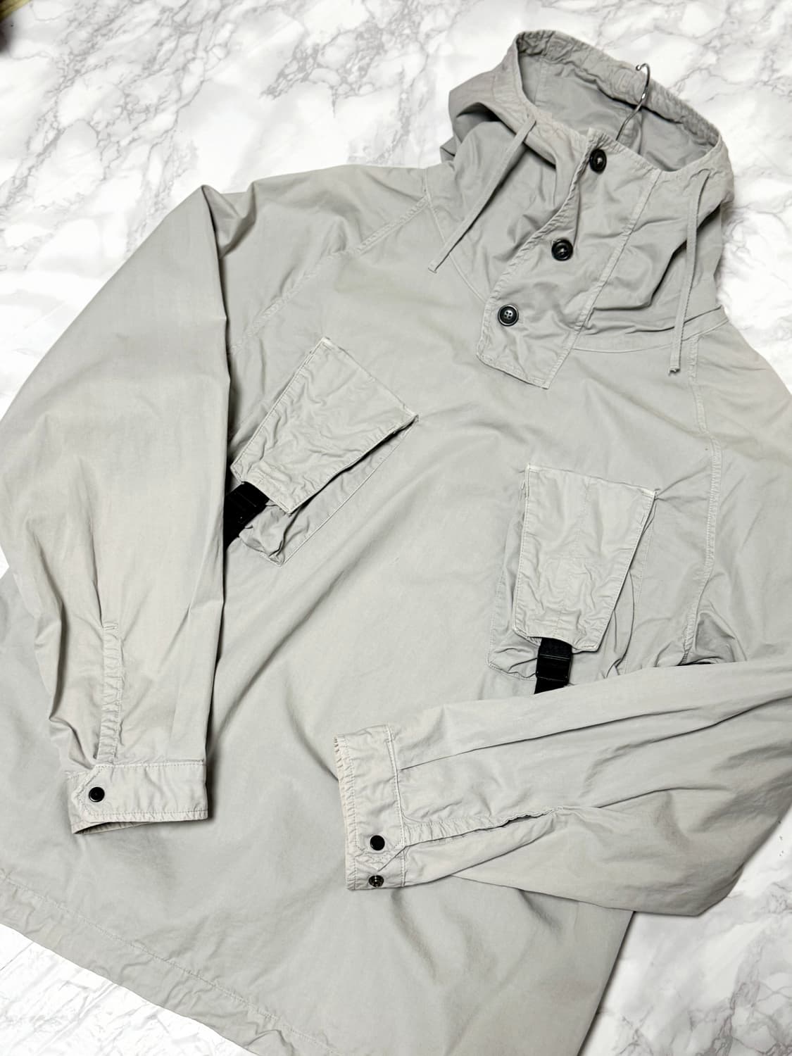 CP 컴퍼니 렌즈 와펜 아노락 후드 바람막이 자켓 상품이미지6