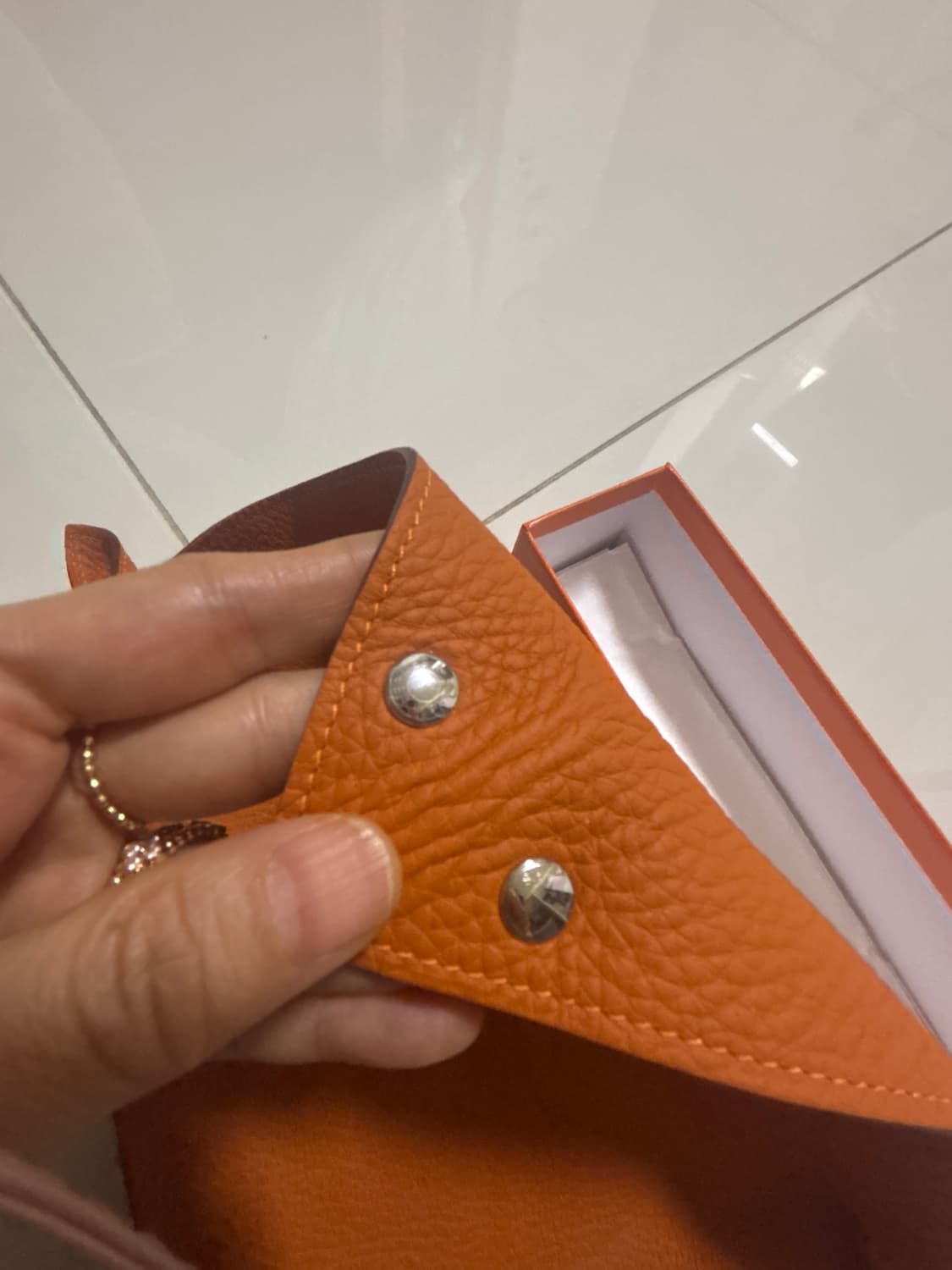 정품 에르메스 Oval H 트레이 25 실버 클레망스 트레이 상품이미지4