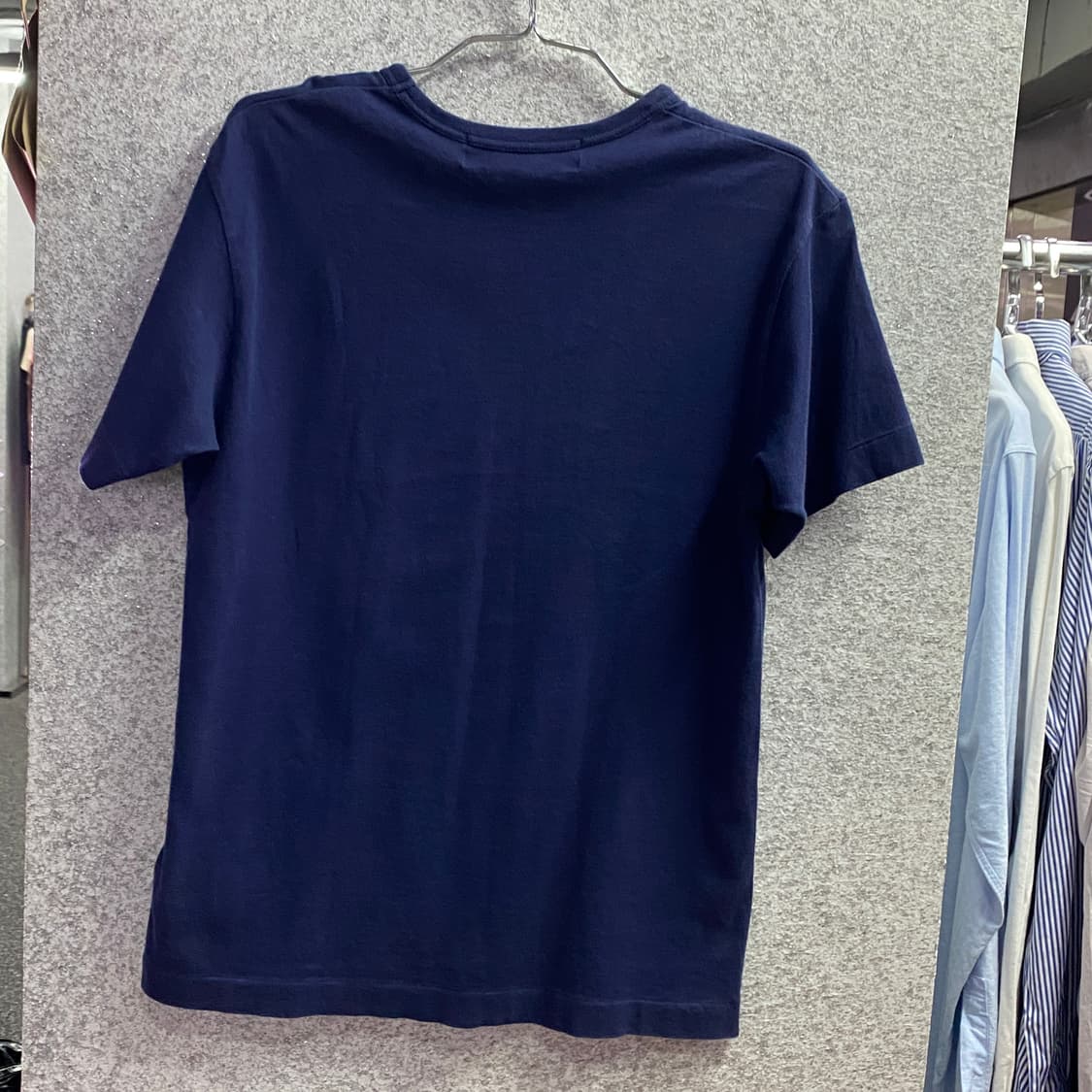 꼼데가르송 멀티로고 네이비 반팔티 B3246 상품이미지4