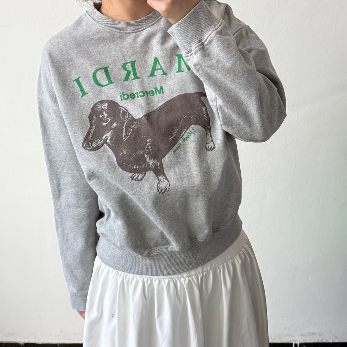 마르디메크르디 그레이 도그 맨투맨 상품이미지2