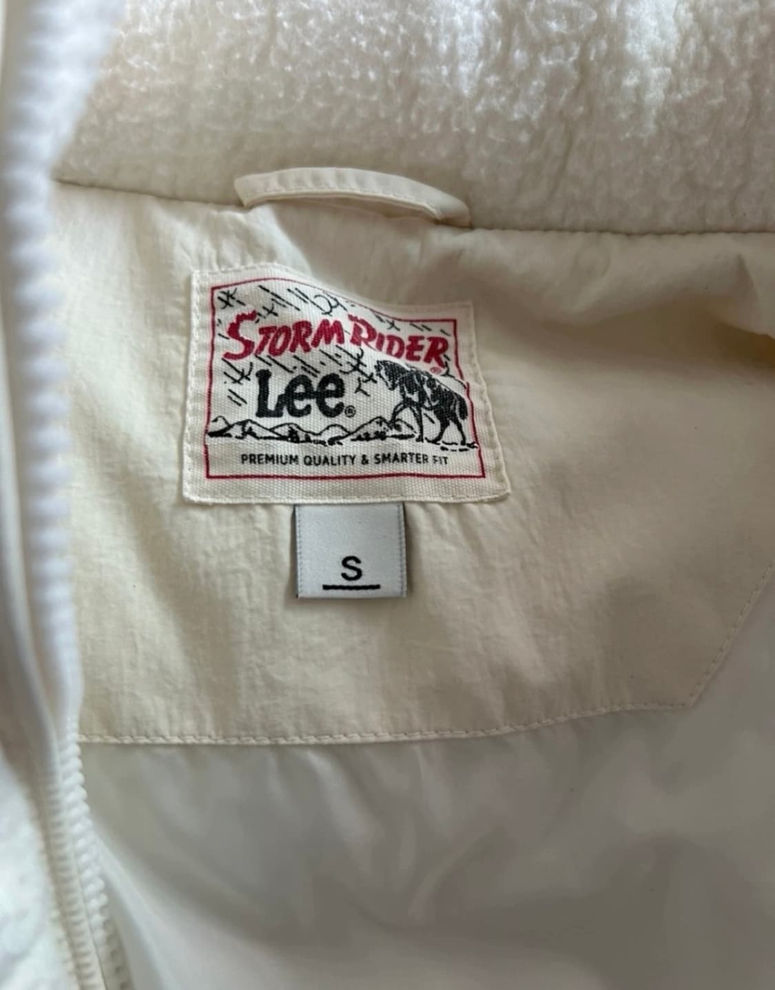 Lee 양털패딩 팔아요 상품이미지3