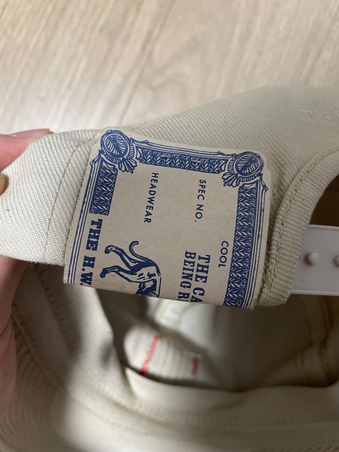 The H.W dog&co 베이지 모자 상품이미지5