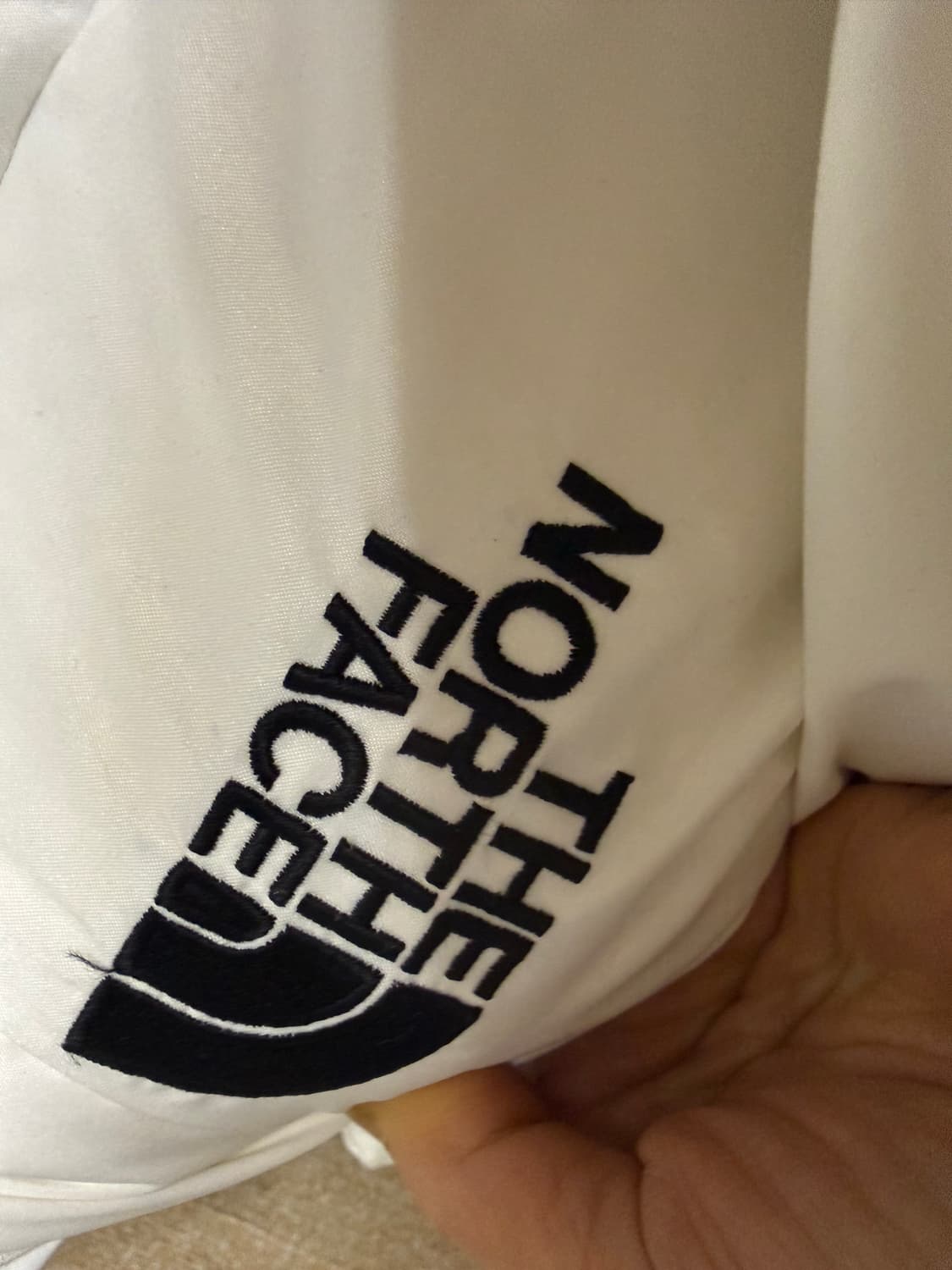 노스페이스 화이트 패딩  95  상품이미지7