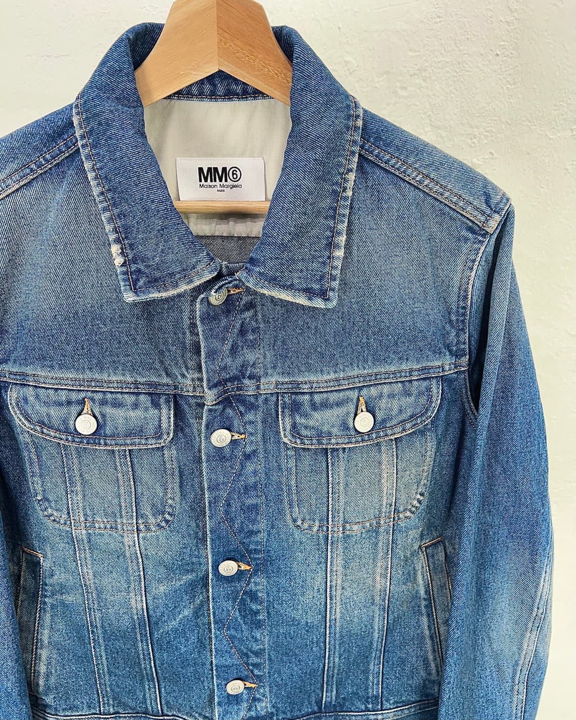MM6 22fw 그린 캐스트 플랩 포켓 워싱 데님 자켓 상품이미지3