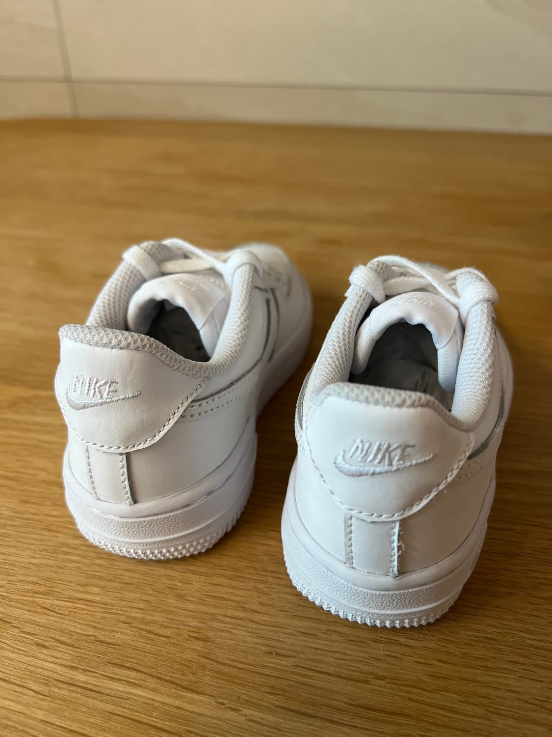 [175mm] [새제품] 나이키 에어 포스 1 (올화이트) 상품이미지4