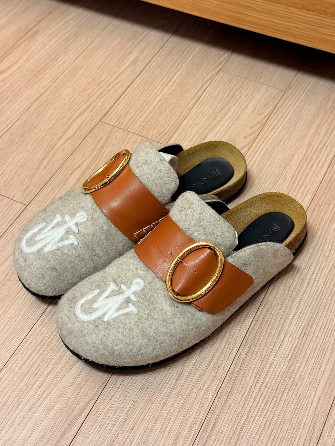 Jw Anderson jw앤더슨 버클 뮬 42 상품이미지1