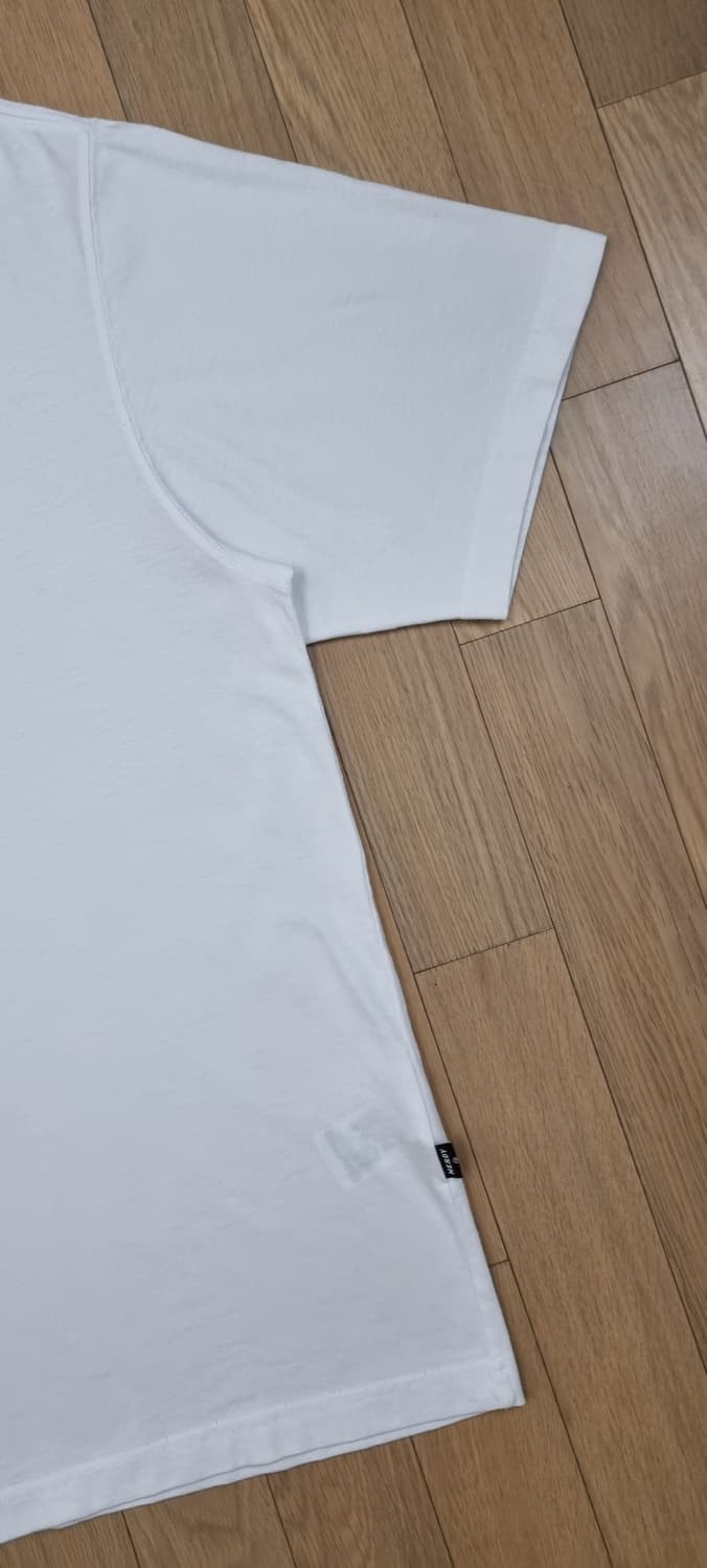널디 그래픽 로고 반팔 L _ 남성 상품이미지4