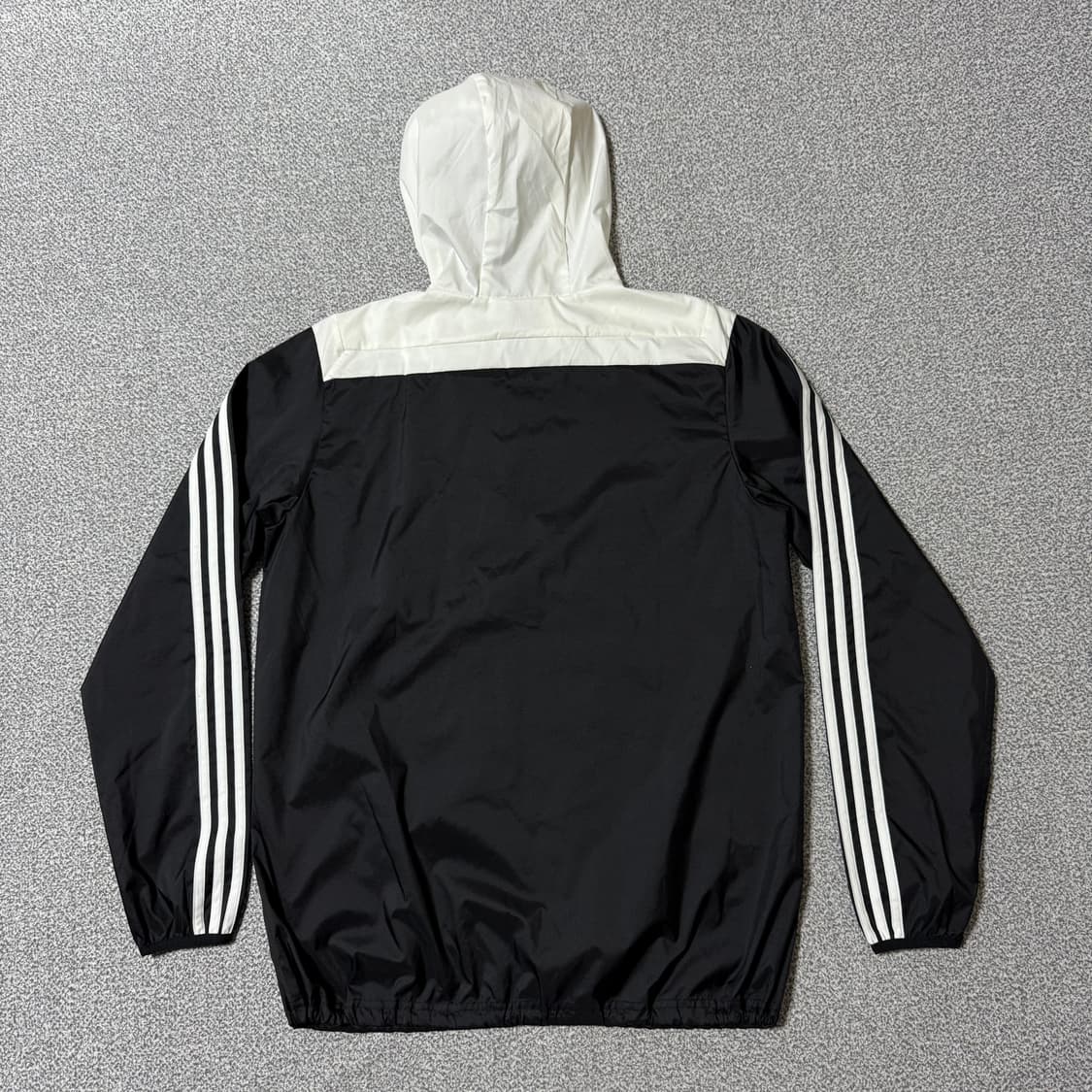 아디다스 바람막이 L 상품이미지2