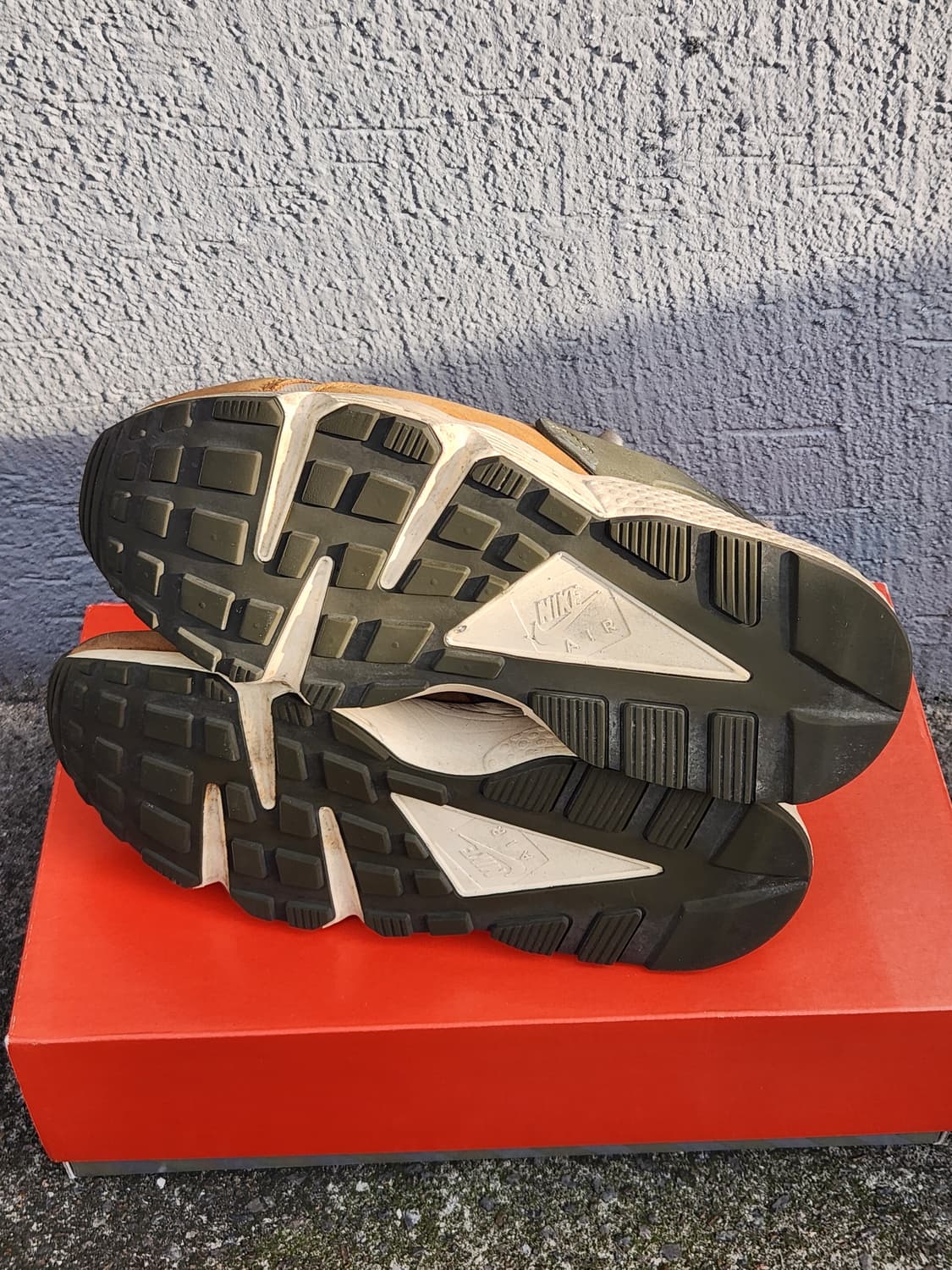 Nike x Stussy Air Huarache LE 데저트 오크 255 상품이미지5