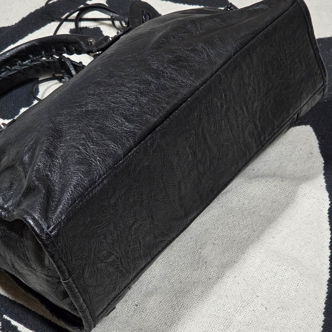 빈티지 펑크 블랙 에코 레더 투웨이 숄더백 상품이미지5