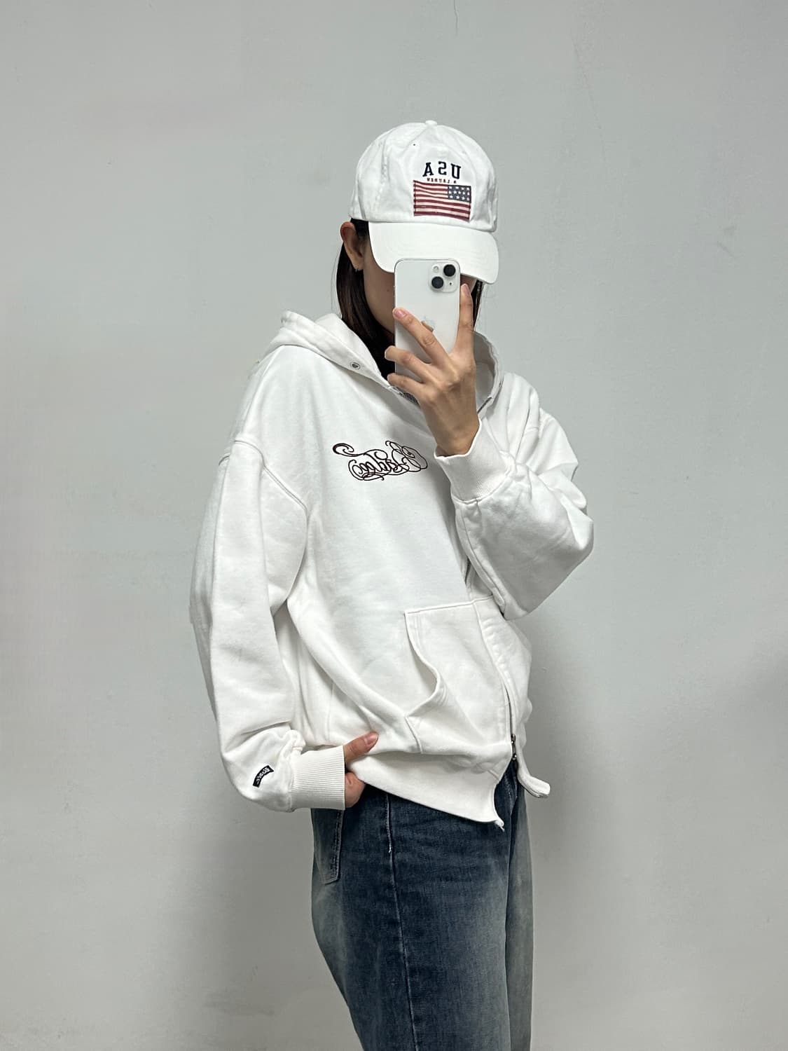 배디 치카노 타투 프린팅 화이트 후드집업 상품이미지3