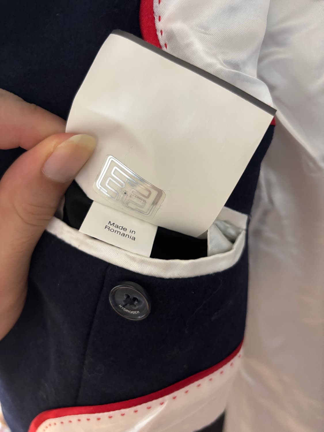 루이지비앙키만토바x 하이드로겐 네이비 코트 상품이미지6