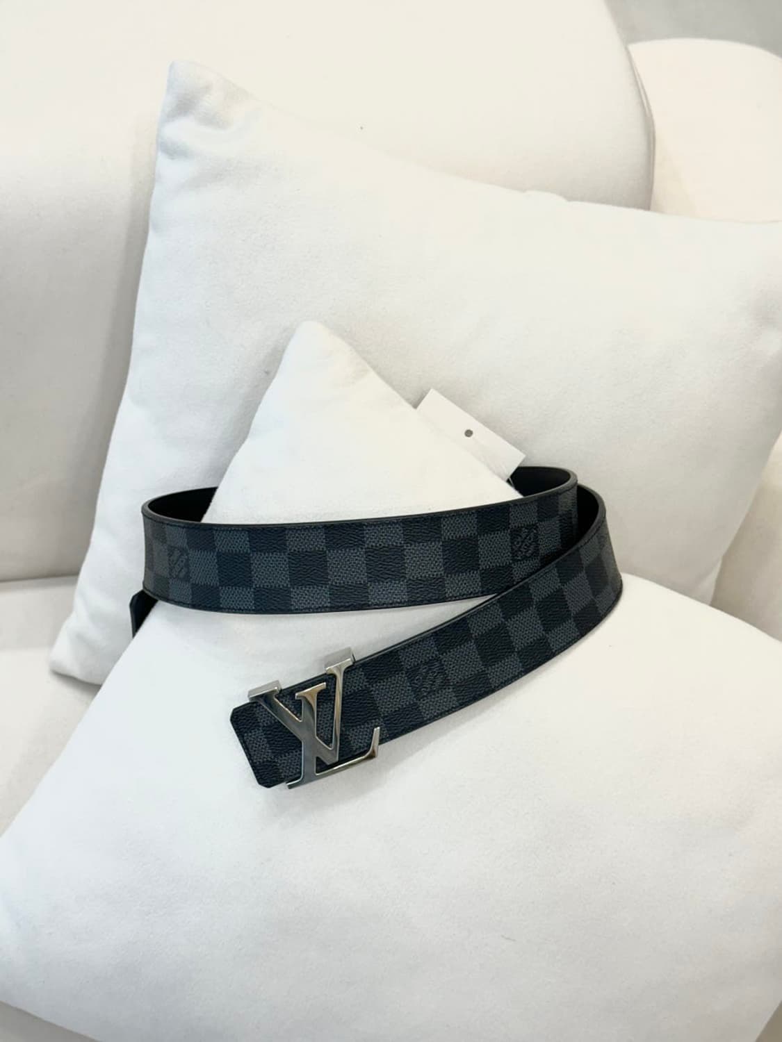 루이비통 LV 이니셜 다미에 그라피트 벨트 (정품) 상품이미지1