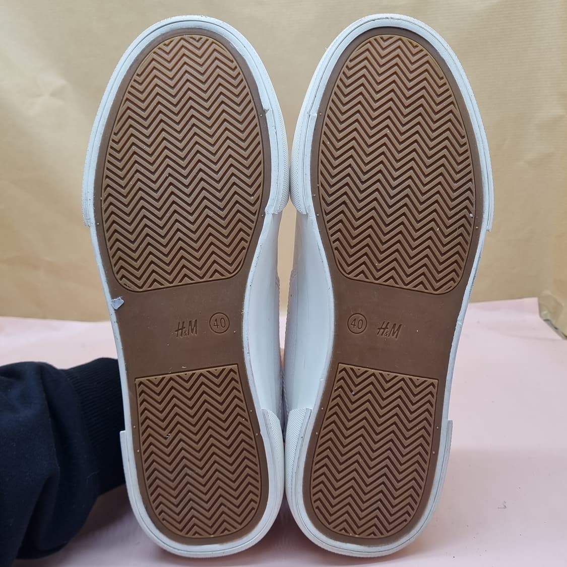 h&m 남성스니커즈 260 상품이미지3