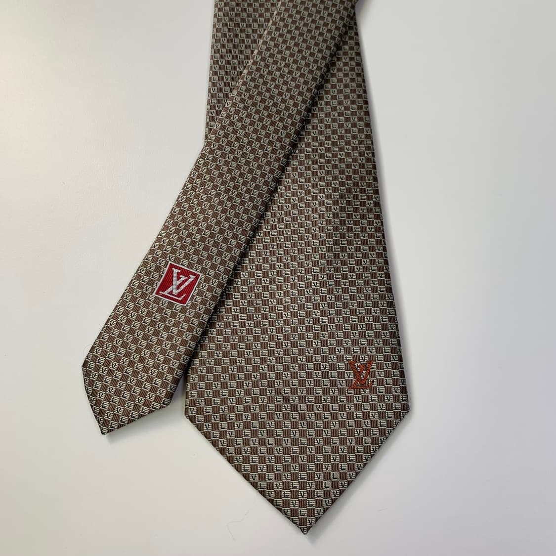 루이비통 다미에 명품넥타이 스몰 모노그램 A+등급 8.3cm 클래식룩 상품이미지5