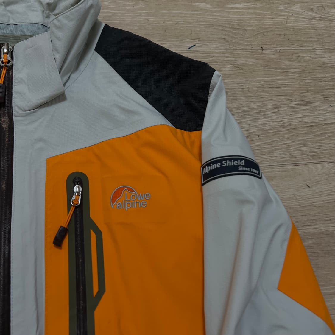 로우알파인 E-vent 고어텍스 배색 바람막이 자켓 [오렌지] M/95 상품이미지4