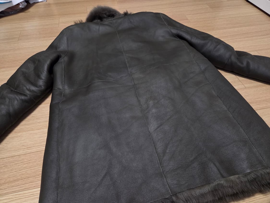 띠어리 리버서블 시어링 천연가죽 무스탕 점퍼 상품이미지7